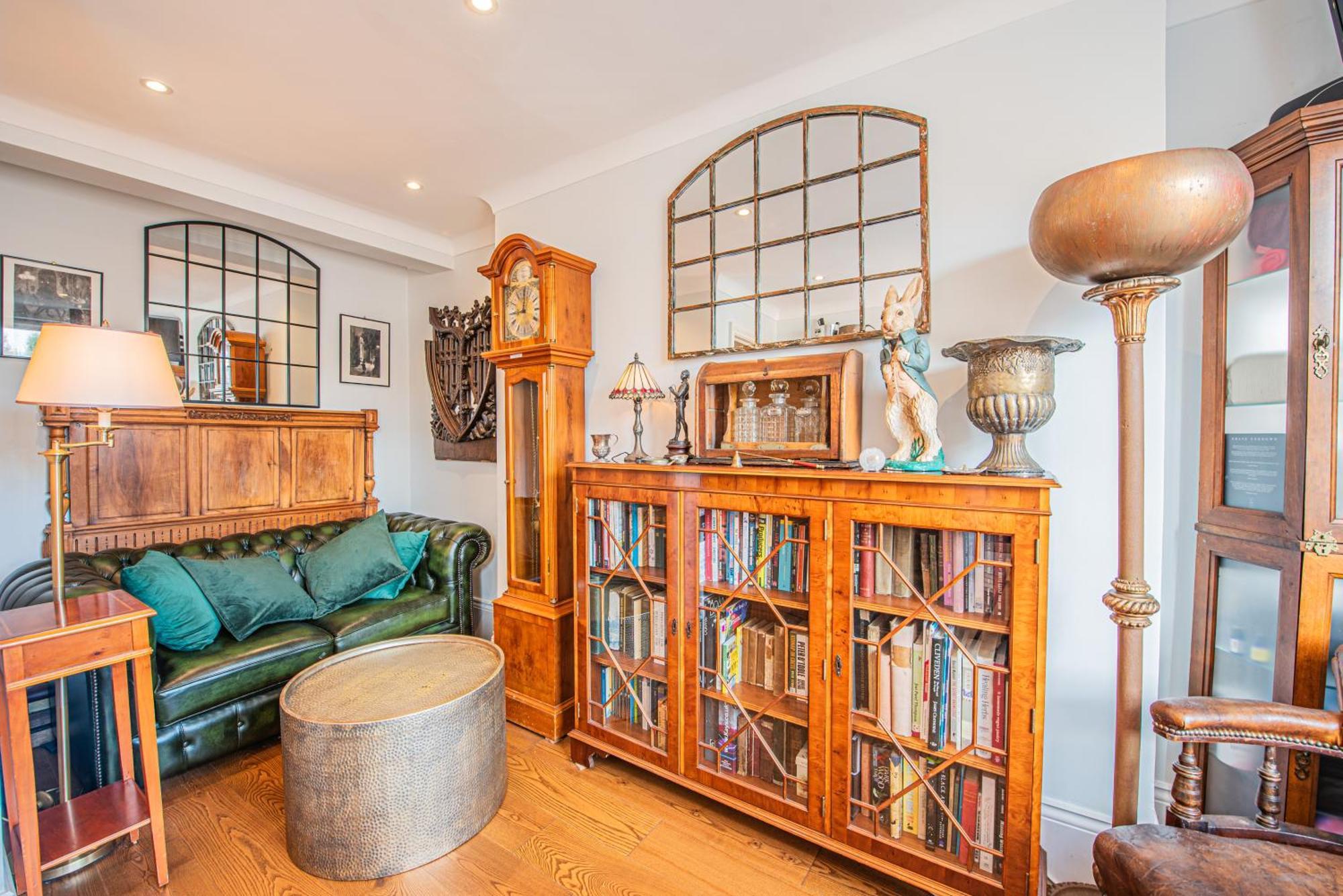 Stylish 1-Bed Flat In Soho - Prime Central ลอนดอน ภายนอก รูปภาพ